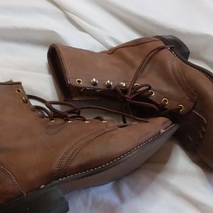 Laredo, 8.5, brown